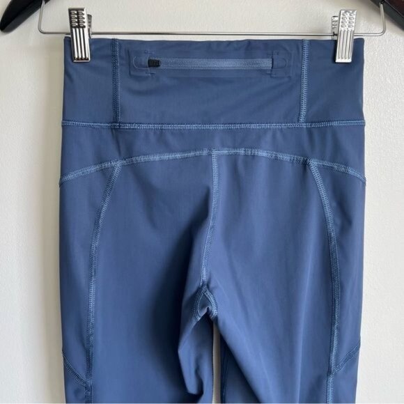 Sweaty Betty Zero Gravity Blue Crop Legging - XS - Picture 6 of 9